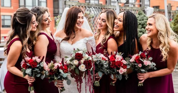 How to Show Your Appreciation to Your Bridesmaids on Your Wedding Day
