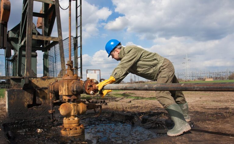 How Do Oil Field Injuries Happen? And How Can an Attorney Help?